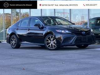 2023 Toyota Camry Hybrid SE