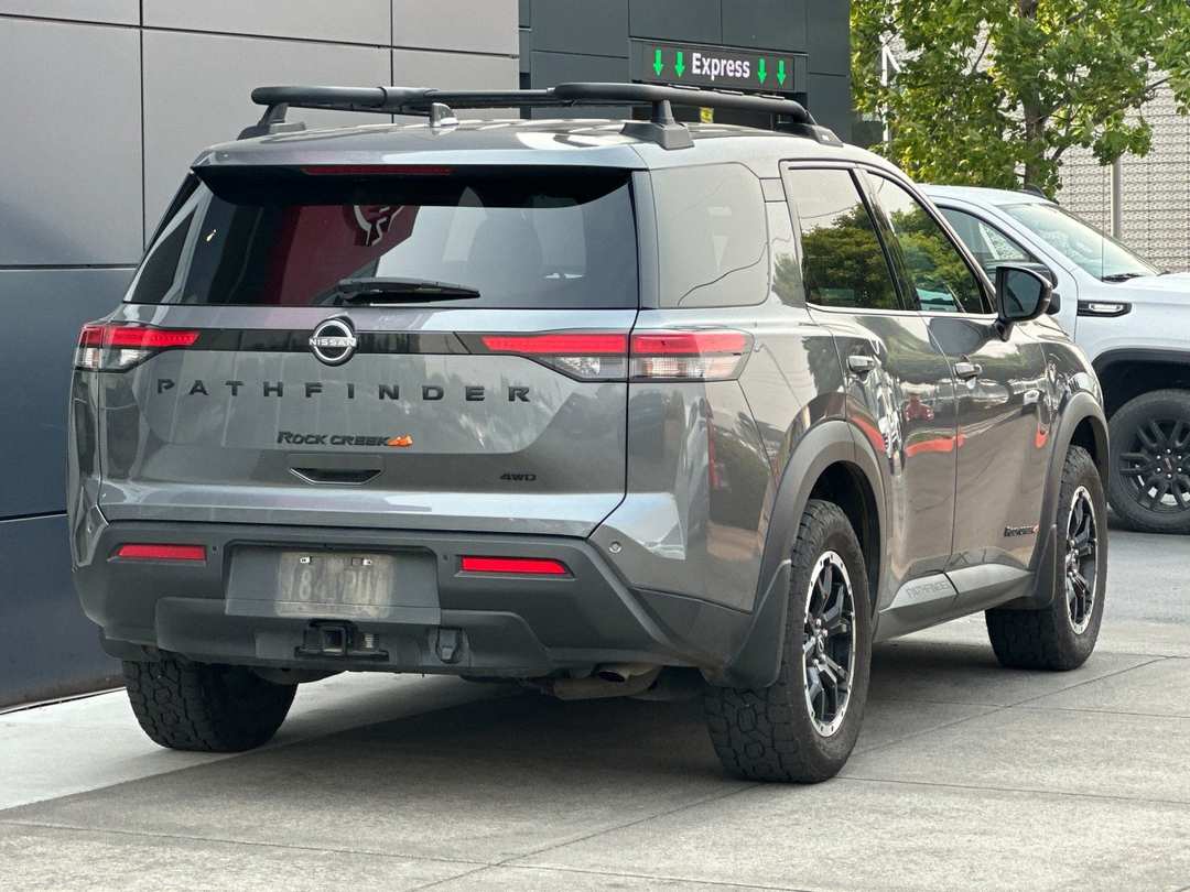 2024 Nissan Pathfinder Rock Creek - Image 3