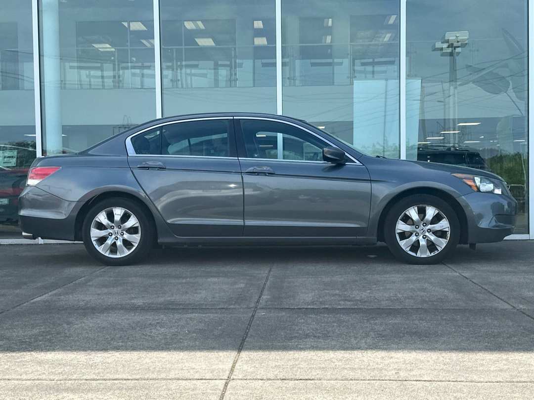 2009 Honda Accord EXL - Image 2
