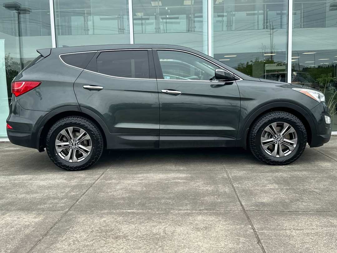 2013 Hyundai Santa Fe Sport Base - Image 2