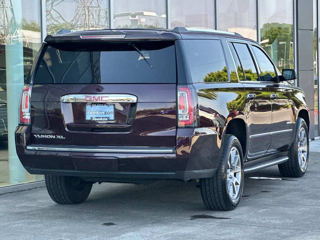2017 GMC Yukon Xl Denali - Image 3