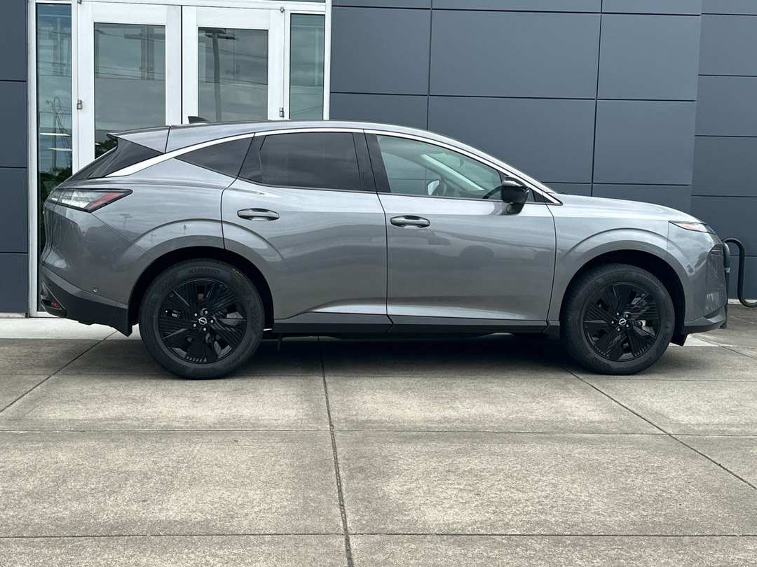 2025 Nissan Murano SV - Image 2