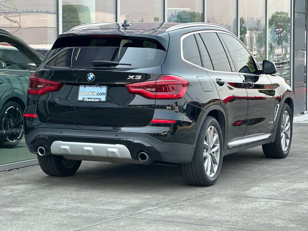 2018 BMW X3 xDrive30i - Image 3