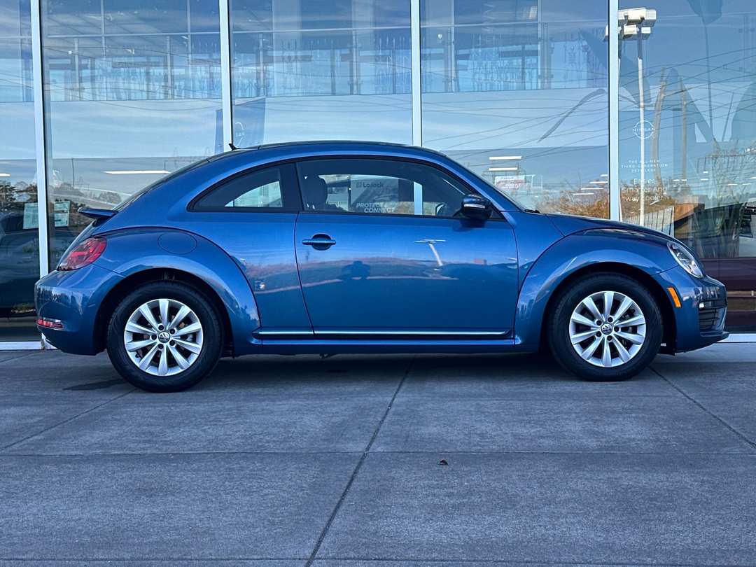 2019 Volkswagen Beetle 2.0T S - Image 2