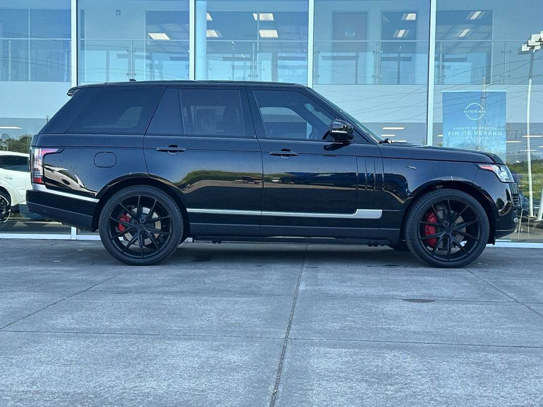 2015 Land Rover Range Rover 5.0L V8 Supercharged - Image 2