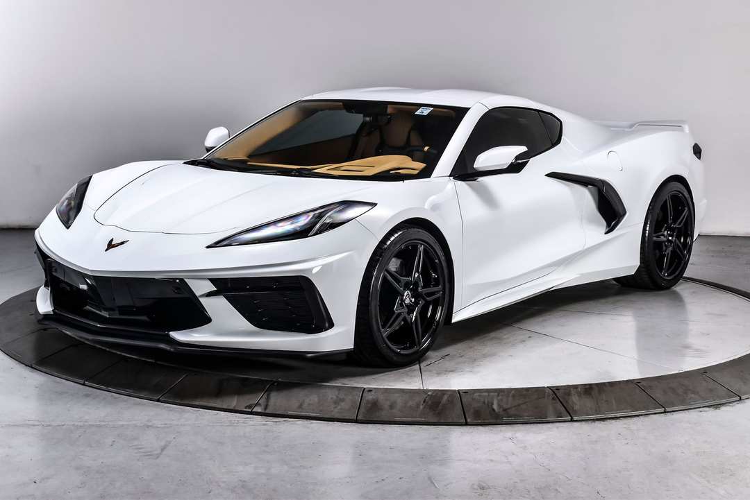 2023 Chevrolet Corvette Stingray - Image 2