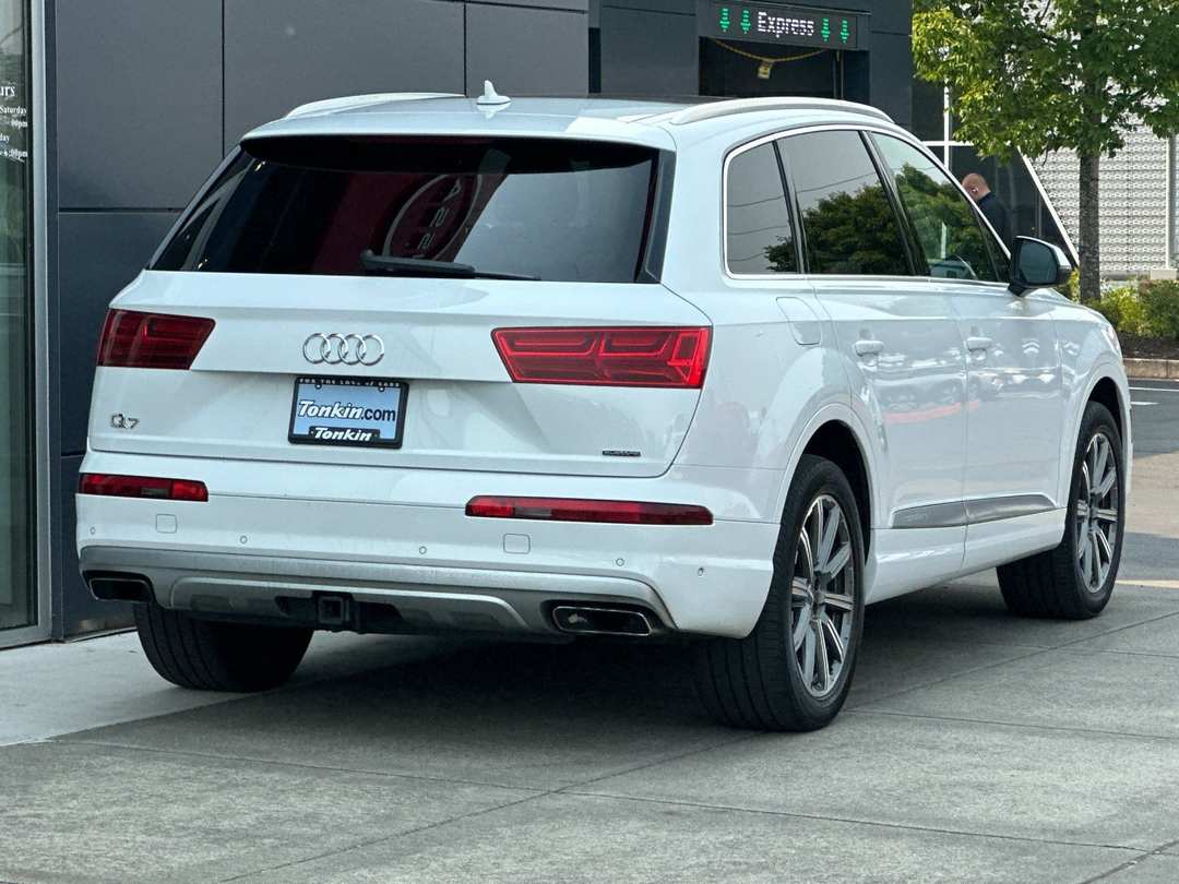 2019 Audi Q7 55 Prestige - Image 3