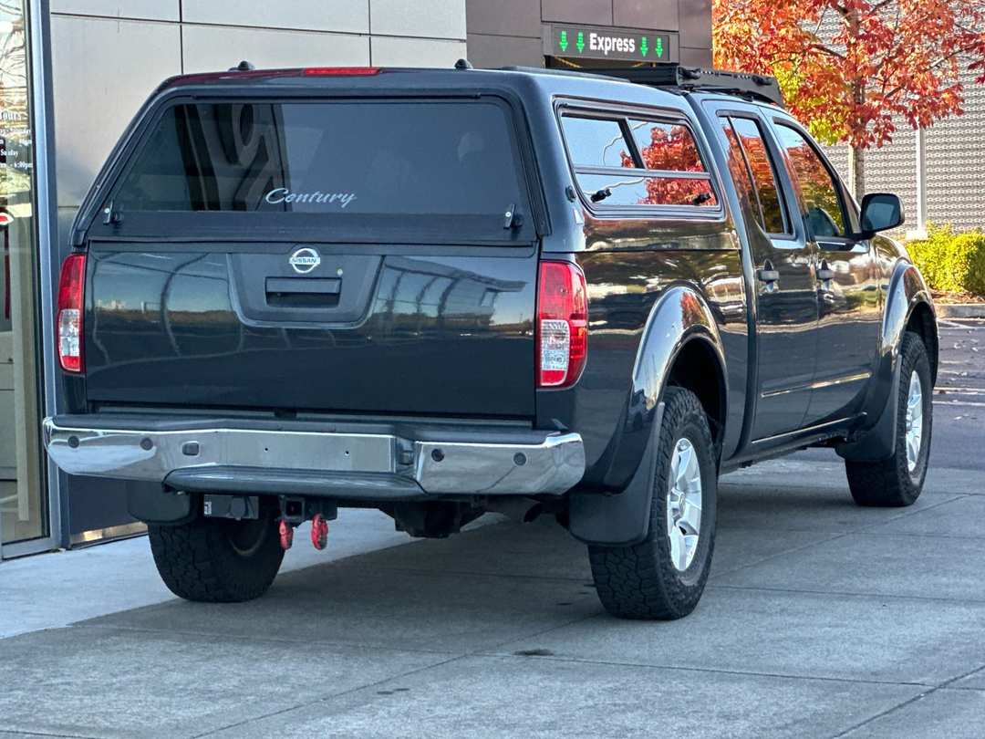 2013 Nissan Frontier SV - Image 3