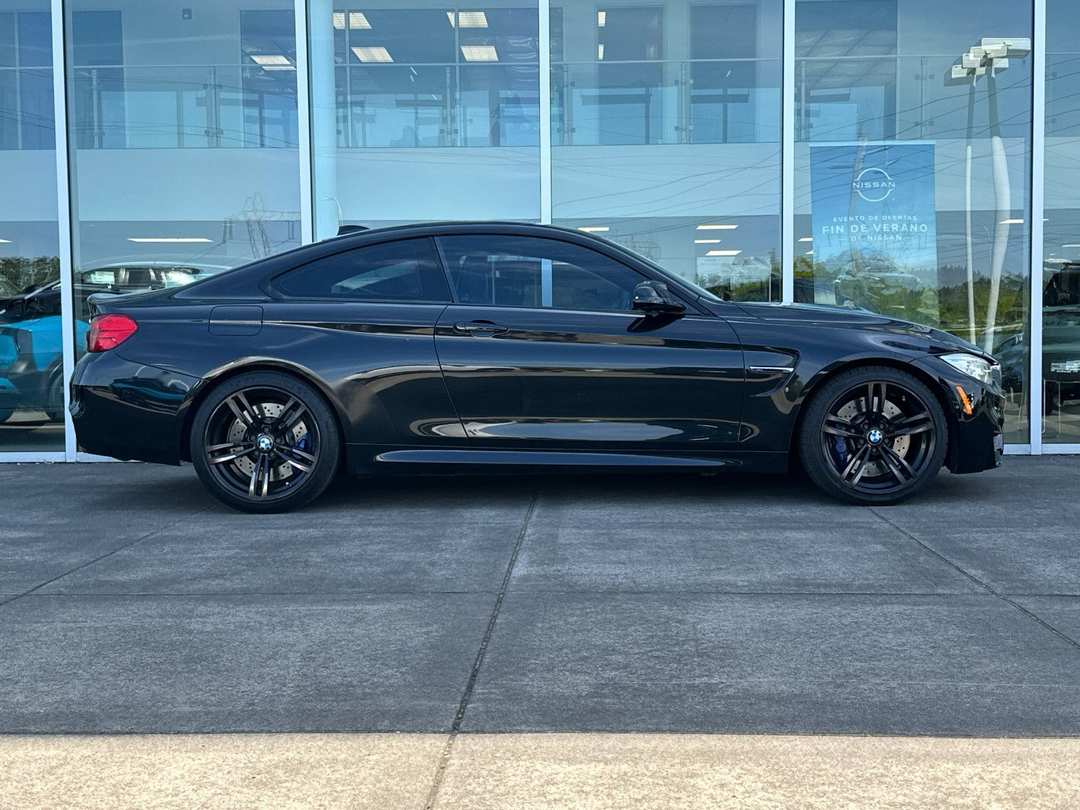 2015 BMW M4 Base - Image 2