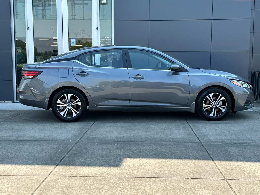 2023 Nissan Sentra SV - Image 2