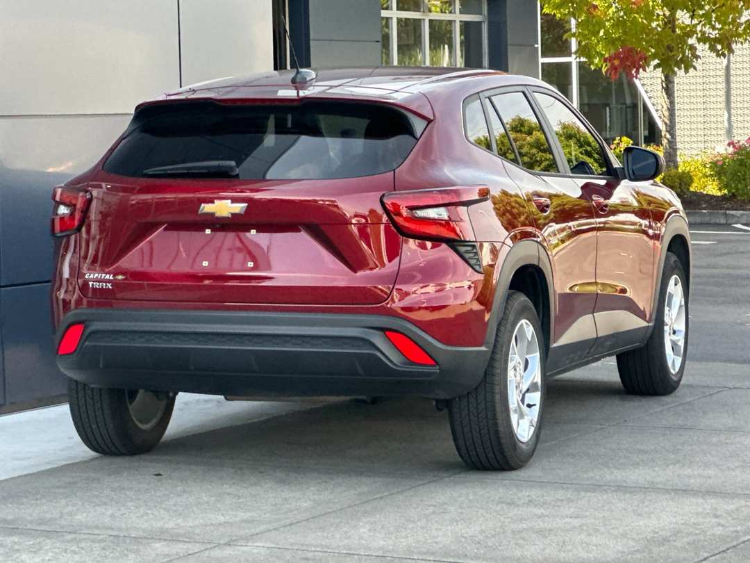 2024 Chevrolet Trax LS - Image 3