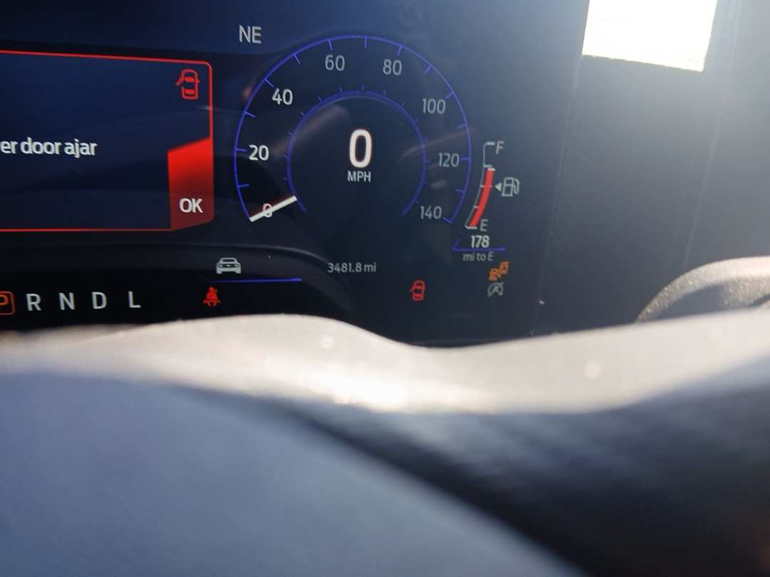 2024 Ford Mustang EcoBoost - Image 3