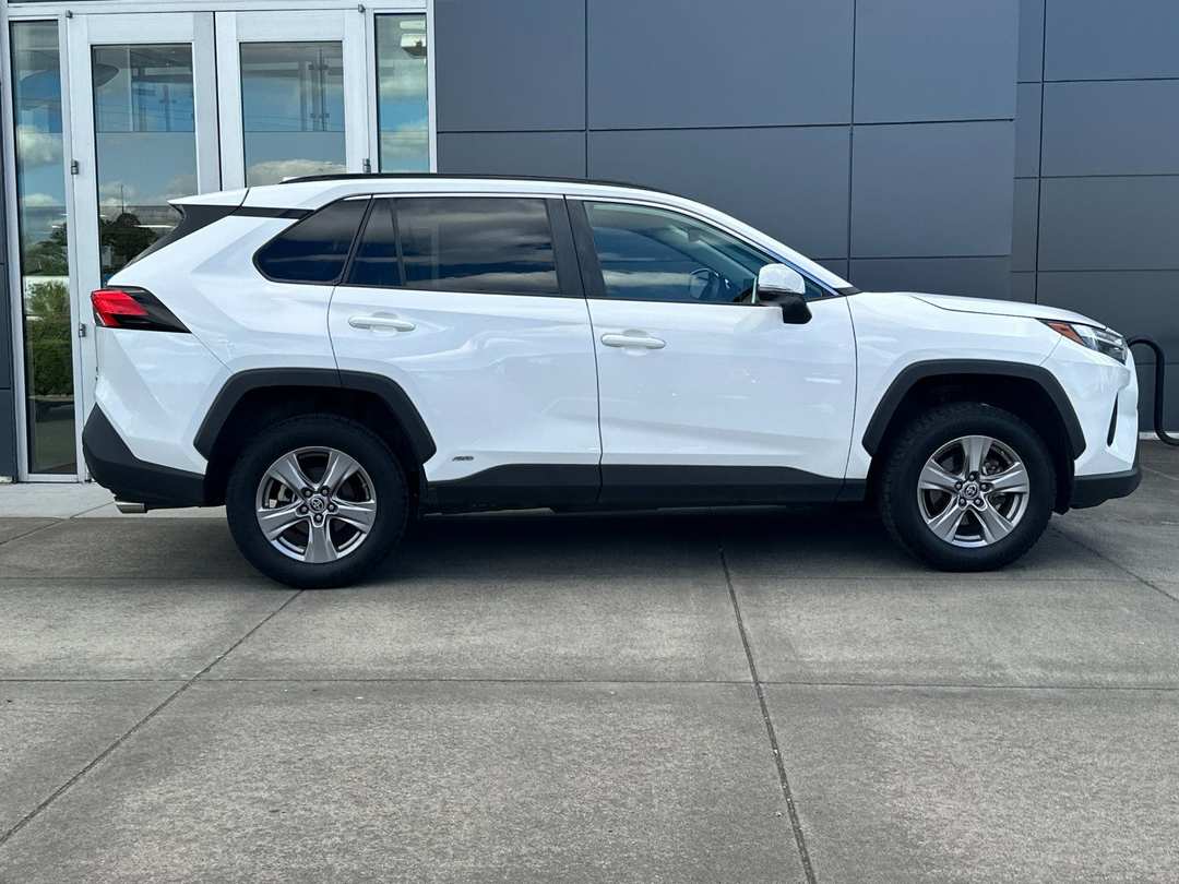 2023 Toyota Rav4 Hybrid LE - Image 2