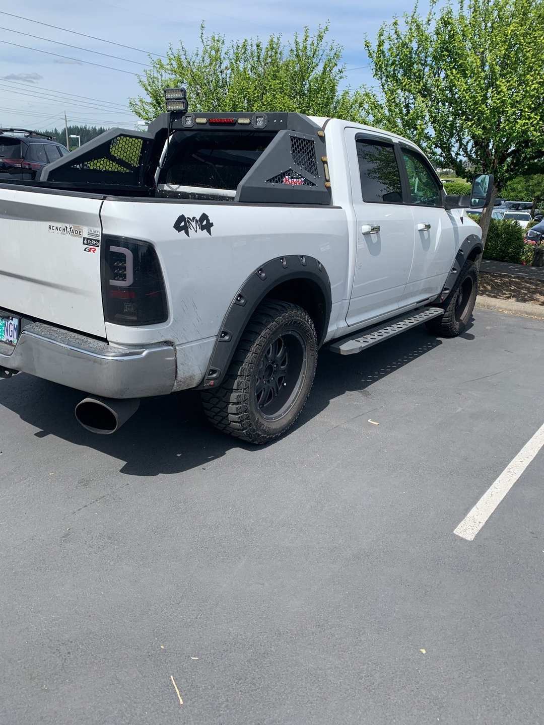 2014 Ram 1500 SLT - Image 2