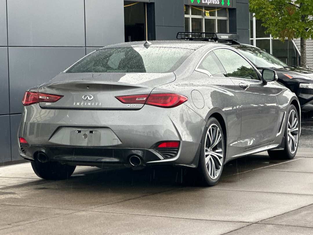 2018 INFINITI Q60 3.0t LUXE - Image 3