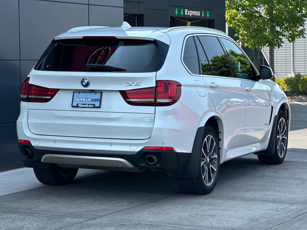 2017 BMW X5 xDrive35i - Image 3