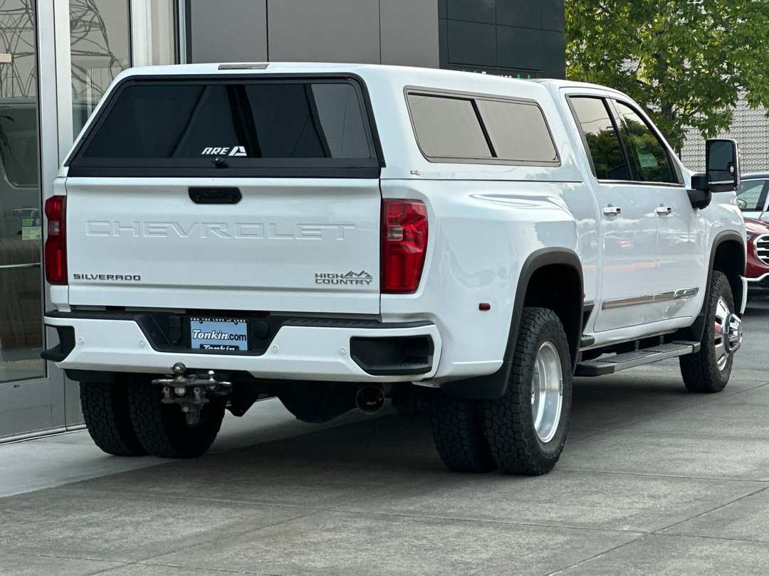 2024 Chevrolet Silverado 3500Hd High Country - Image 3